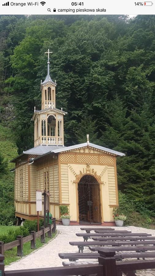 Herkules pokoje noclegi Pieskowa Skała Ojców Realizujemy Bon Turystyczny Exterior foto